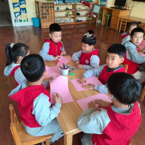 晟禾时代京学幼儿园大一班感恩节活动