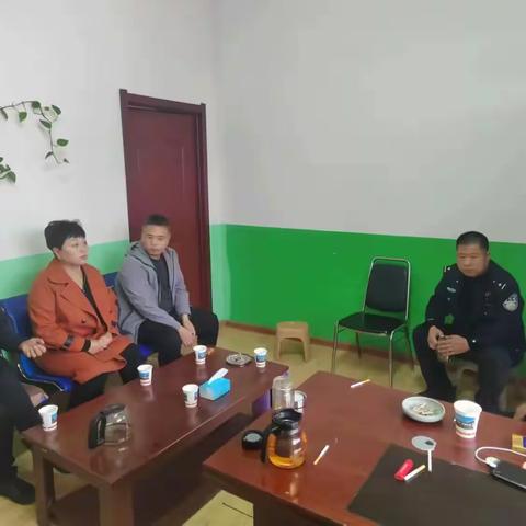 “两所”联合，化解矛盾纠纷，促进    社会和谐稳定