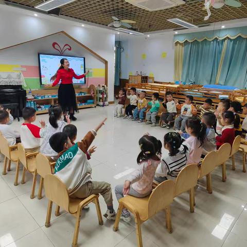 海口市滨涯幼儿园小五班家长进课堂活动