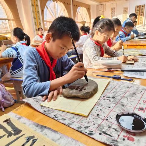 能力测评展风采 翰墨书香润心灵——安源学校书法社团学生书写能力系列考核