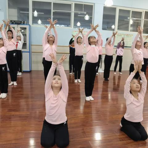 舞动童梦，向阳而生——曲江九小曼妙舞蹈社团活动中期展示