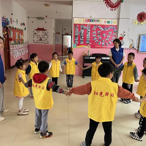 井冈山市拿山镇沟边村阳光驿站开展“诗韵春天 声动驿站”主题活动