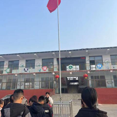 “植”此青绿，共“树”未来