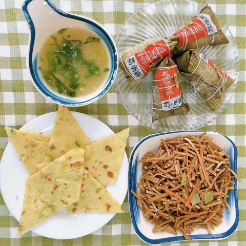 幸福“食”光   健康成长-（2024.04.28-04.30）