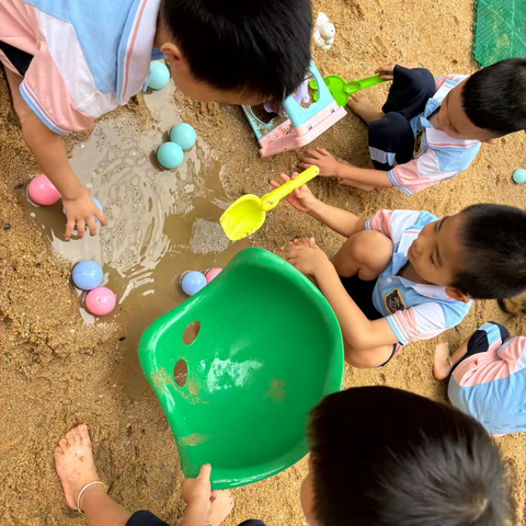 儋州市第三幼儿园第十三周小三班生活小日常