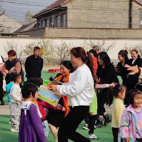 『🌼双向奔赴，共育花开🌼』——土门子中心幼儿园亲子活动