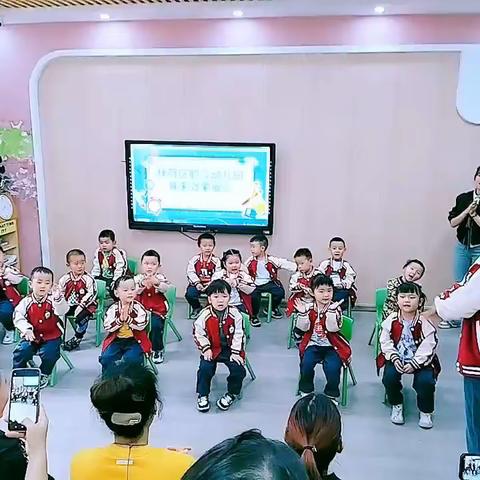 鹤立幼儿园小一班效果展示