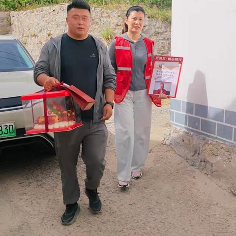 挥毫感恩意，志愿暖耆心———沂源志愿服务联合会为五保老人庆生