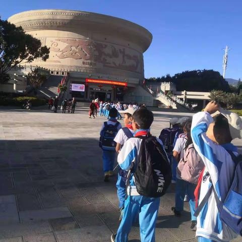 第七小学秋游活动