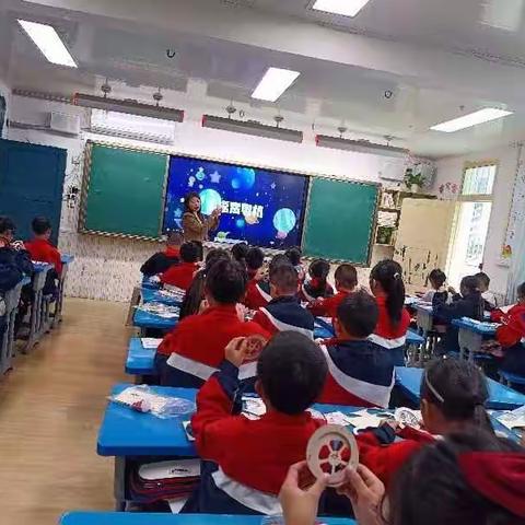 （手摇发电）