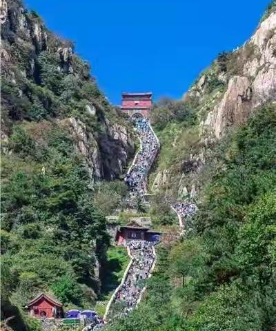 好消息！好消息！ 2025年第39届泰山国际登山比赛暨第30届全国全民健身登泰山徒步活动，9月8日举行大家约起来~