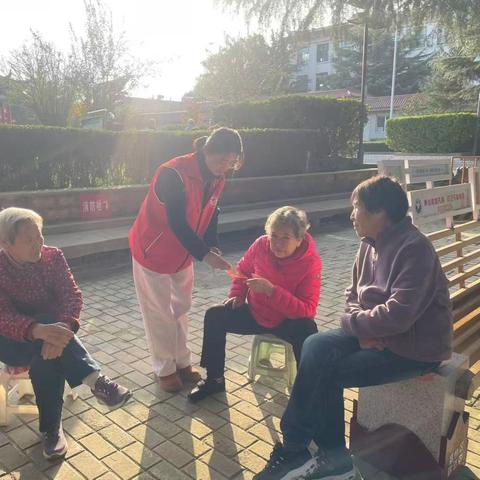 东街街道开展“2025年社保服务进家宣传活动”