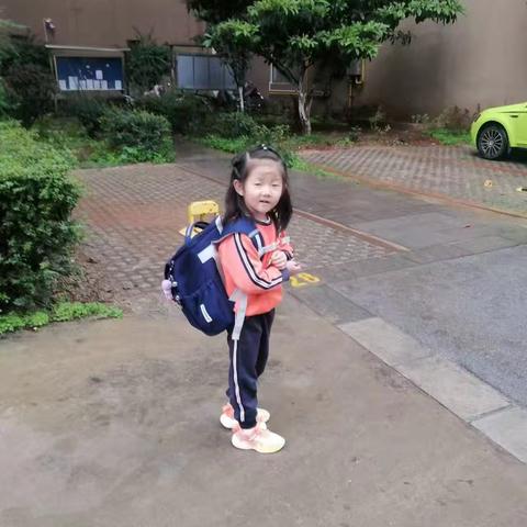 文笔小学二（3）班第六期“数学讲题小能手” 周雨点