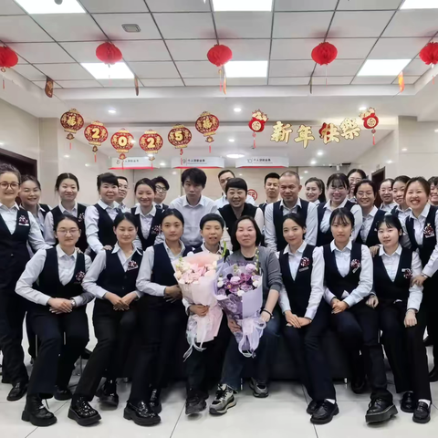 不负遇见，不说再见——工行阿克苏分行营业部蔡瑶英、靳小红同志退休欢送会 ‍