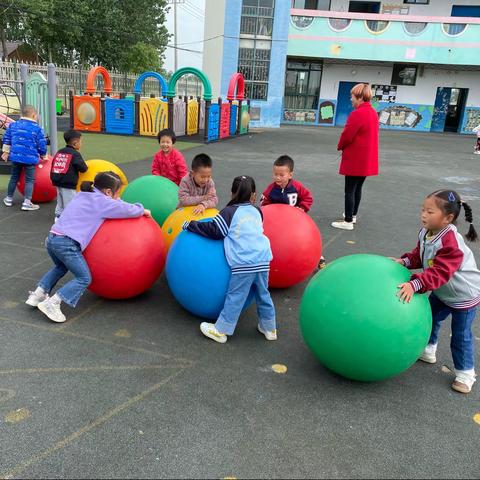 半日相约，遇见美好——三庄镇小学附属幼儿园小一班半日开放活动