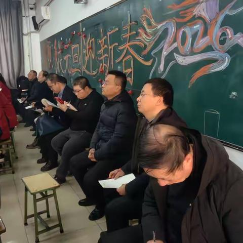 深耕课堂促成长，评课研讨共提升
