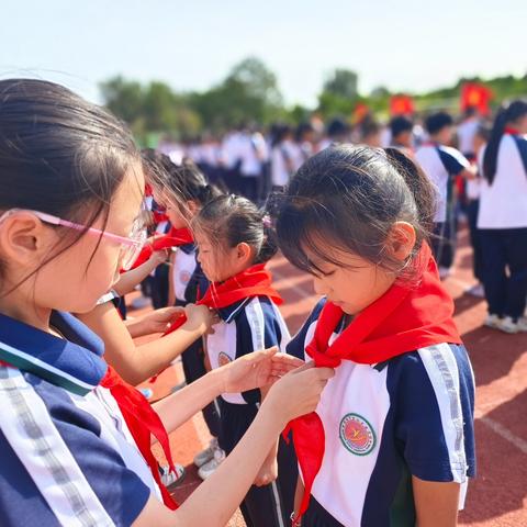 【全环境立德树人】红领巾爱祖国——禹城市督杨实验学校小学部一年级入队仪式