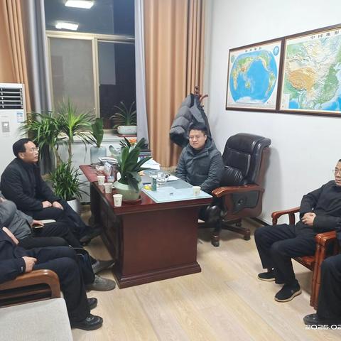 2月4日夜间，区委政法委组成联合督导组到镇街暗访值班值守、农村治安防控、打更巡逻等平安建设工作。