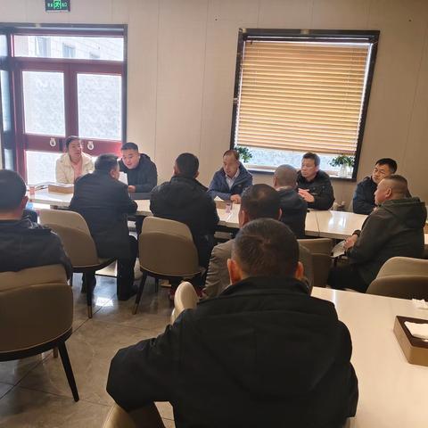 3月1日中午，区委常委、政法委书记付道宽组织召开重点工作会议。