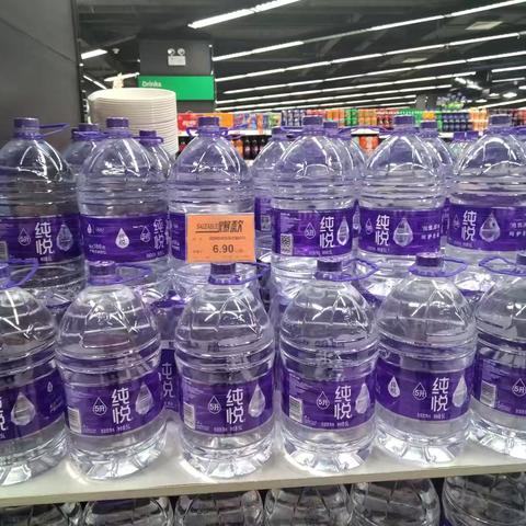 随州文峰店烟酒饮料08档邮报陈列图片