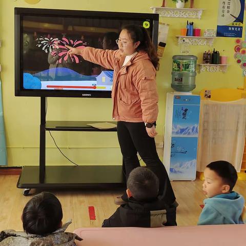 “快乐🥰手工，喜迎新年”格林幼儿园小二班手工篇之——《新年烟花》