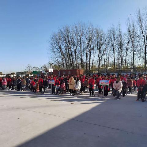 表先进   促提升   双向奔赴  静待花开--长葛市古桥镇社区小学期中考试表彰大会暨家长会