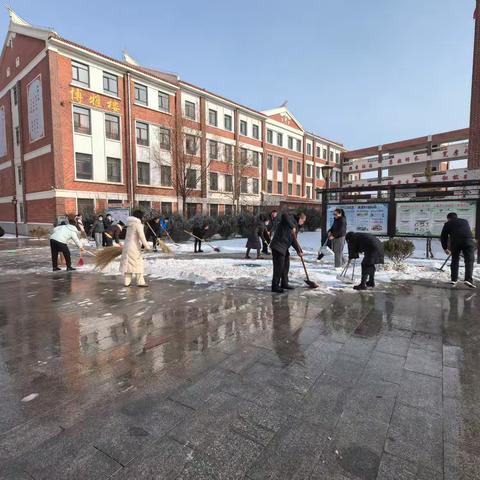 我为群众办实事，清扫校园保平安