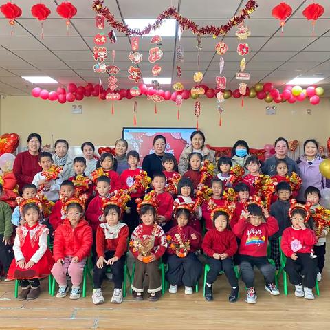 福娃闹元旦，喜乐迎马年——诸城市东武小学附属幼儿园中二班本周精彩回顾