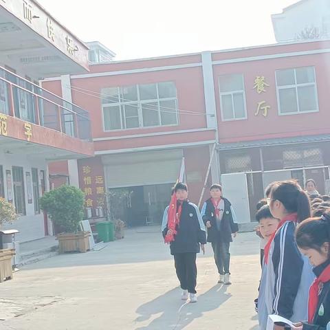 利民小学升国旗仪式