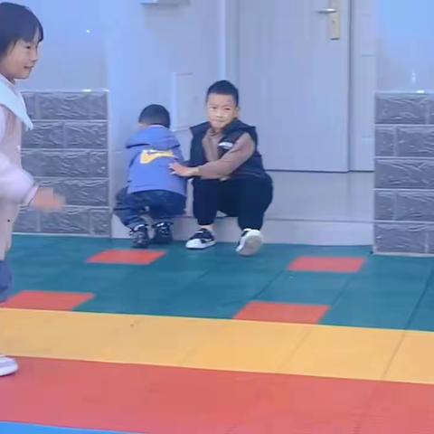 他拉天慈宝贝幼儿园——绳子的多样