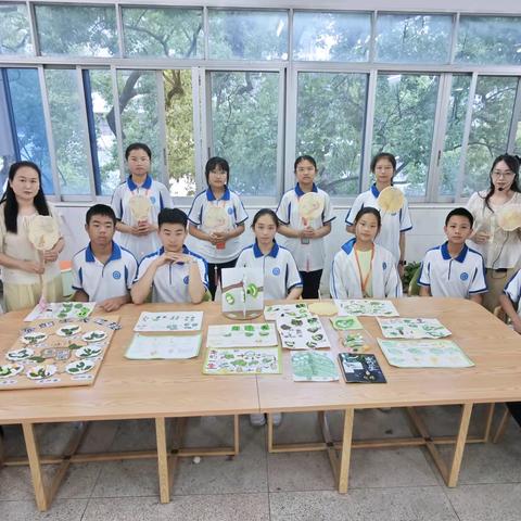 细察蚕生观万物，深研物语悟千般——记大余中学初中部饲养家蚕实践活动