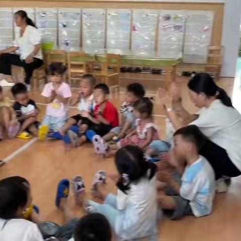 小班传统民间游戏的有效组织一丢手绢