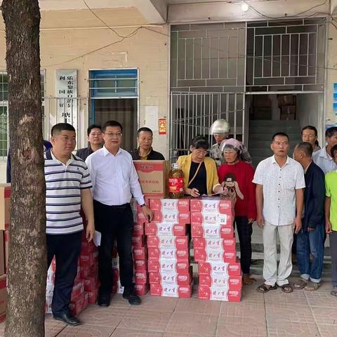 春节慰问送温暖 结对帮扶暖人心