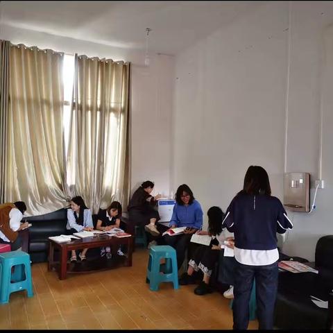 10月9日八年级英语组集体备课