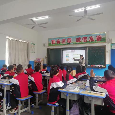 聚焦核心素养，共研小学英语读写课——下仓镇中心小学3月份英语教研活动