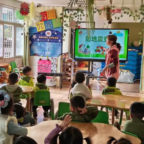 西昌市启航幼儿园小班四月美篇——“四月小脚印👣成长大收获”