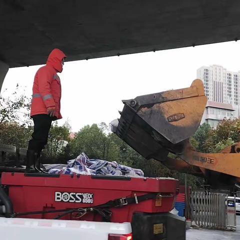 以雪为令，闻雪而行，冒雪向前 ——武昌区大桥清洁队全力备战今冬第二场雪