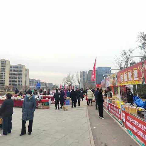 唐冶街道锦绣天地东社区开展睦邻市集活动