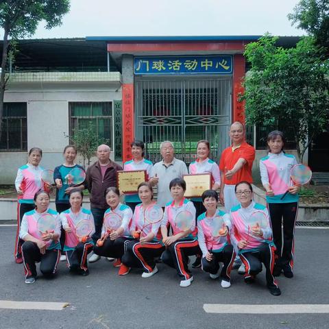 柔力球运动已成为全民健身的重要项目，这个项目深得广大群众的喜爱。