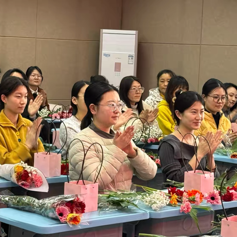 【全环境立德树人】花香悦生活 礼赞新时代——记薛城区北临城中学迎“三八”妇女节主题插花活动