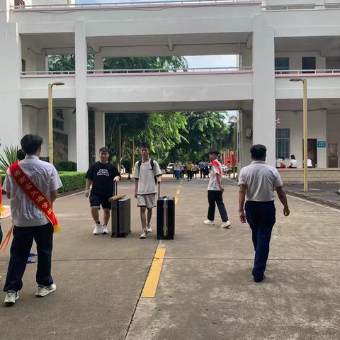 海南省交通学校迎新学