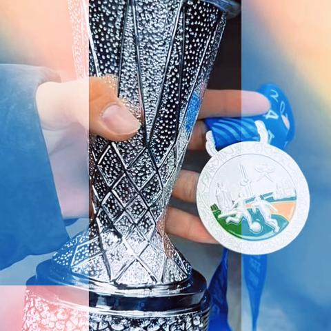 赛场聚英豪，绿茵显英姿——泰安一中校足球队主力征战“希望杯”喜获佳绩