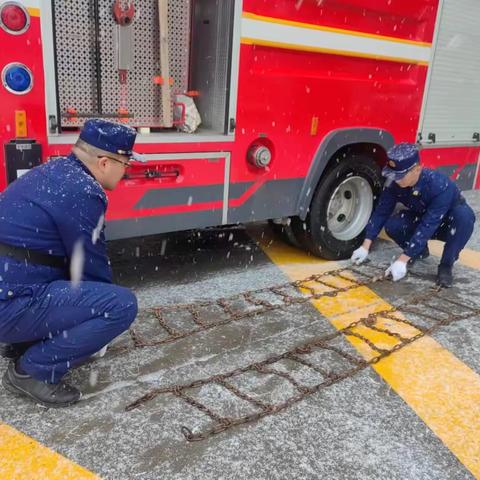 沣柳路小型站全力做好雨雪冰冻天气条件下应急救援准备工作