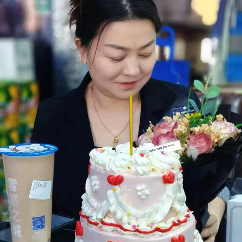 不被定义的“她”-铿锵玫瑰 绽放暖春 法律事务系 ‍