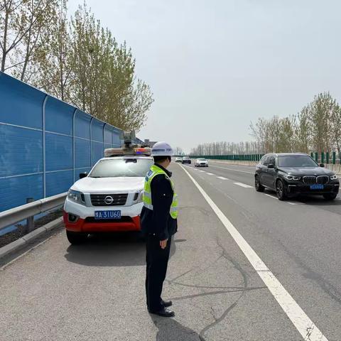 清明出行无忧﻿ ﻿商睢分公司永城路产管理大队打出护畅“组合拳”