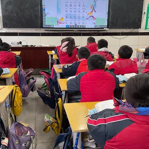 读古诗，诵经典——蒲东实验小学二年级七班诵读活动剪影