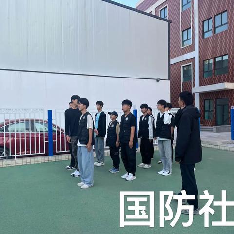 社团是我家，协作齐心建设家；活动多多乐趣多，锻炼自我展风采；文艺汇演舞台宽，表达感情抒真言；生日来临祝愿您：家园和谐更美满，幸福安康笑开颜！