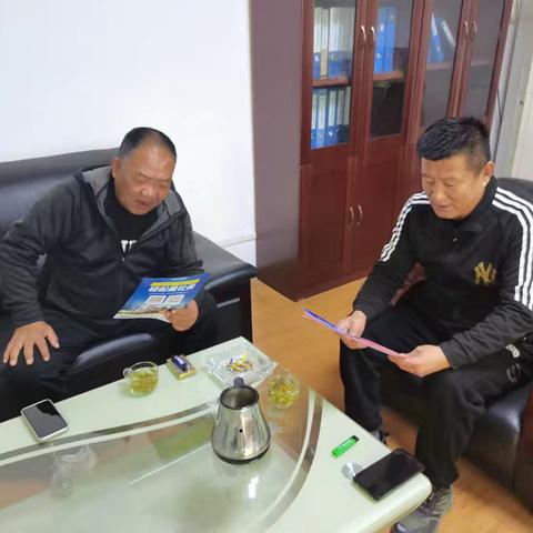 桑梓店街道办事处老屯村开展医保宣传活动