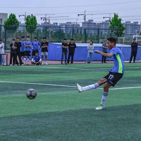 征蓬出塞，烽燃东职