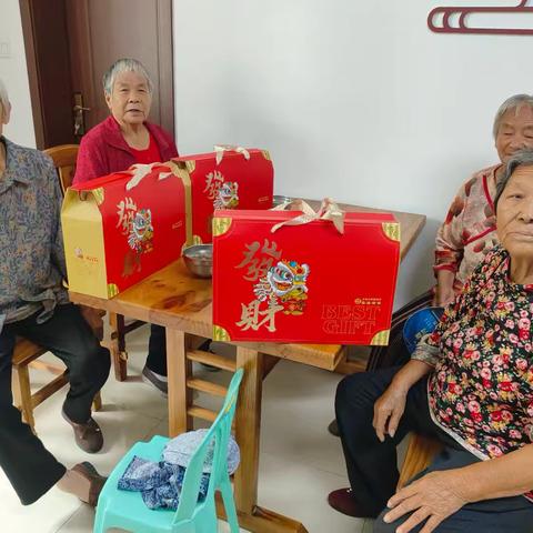 果里镇太平村  中秋情暖 关爱常在——计生特殊家庭走访慰问活动